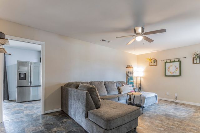 314 S Rita Street, Lacy Lakeview, TX 76705