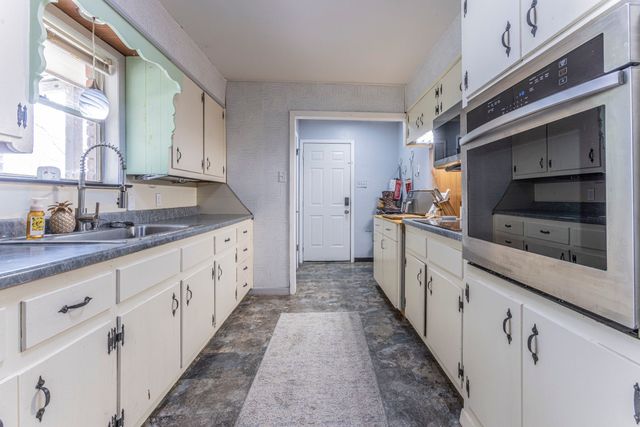 314 S Rita Street, Lacy Lakeview, TX 76705