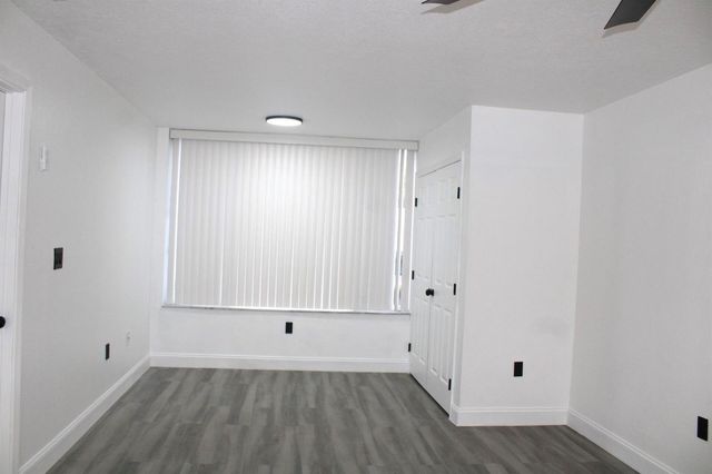 2820 N Oakland Forest Drive N 106, Oakland Park, FL 33309