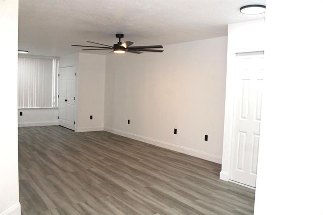 2820 N Oakland Forest Drive N 106, Oakland Park, FL 33309
