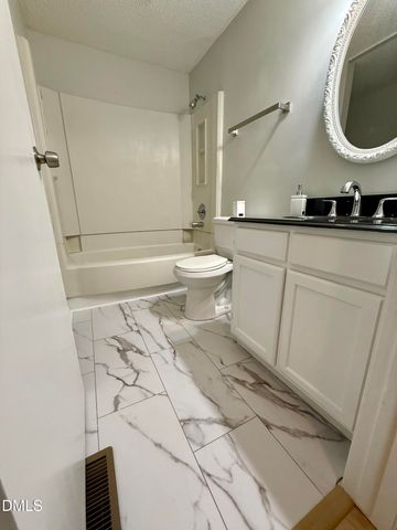 7721 Kingsberry Court, Raleigh, NC 27615