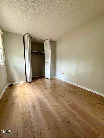 7721 Kingsberry Court, Raleigh, NC 27615