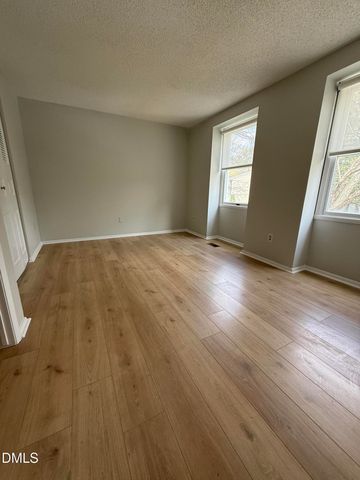 7721 Kingsberry Court, Raleigh, NC 27615