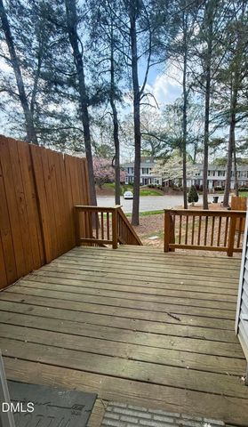 7721 Kingsberry Court, Raleigh, NC 27615