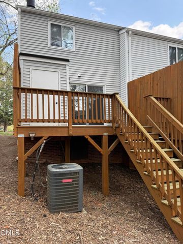 7721 Kingsberry Court, Raleigh, NC 27615