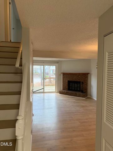 7721 Kingsberry Court, Raleigh, NC 27615