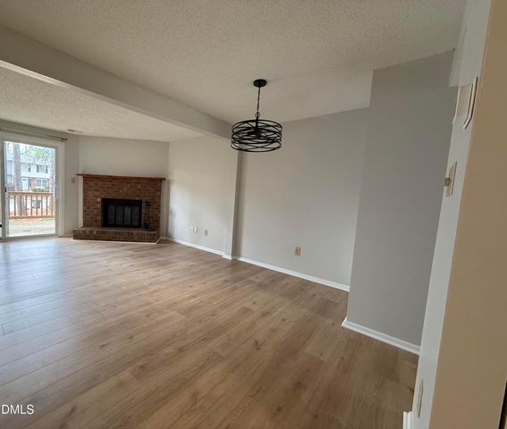 7721 Kingsberry Court, Raleigh, NC 27615