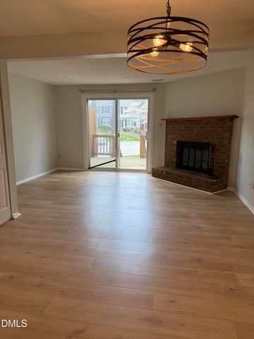7721 Kingsberry Court, Raleigh, NC 27615
