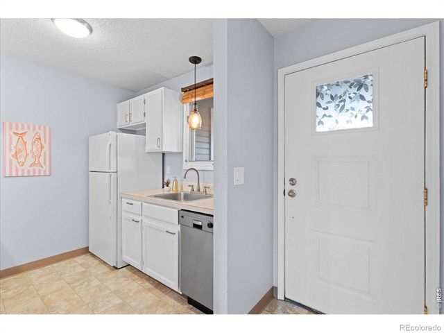 1201 W Swallow Road 123, Fort Collins, CO 80526