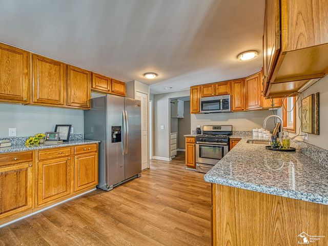 370 S Monroe Road, Blissfield, MI 49228