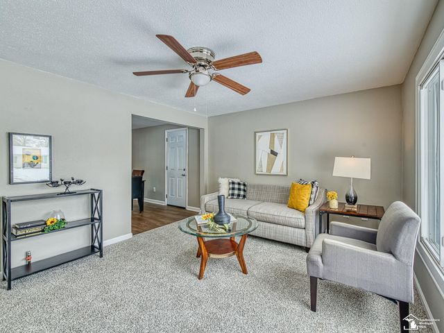 370 S Monroe Road, Blissfield, MI 49228