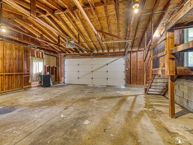 370 S Monroe Road, Blissfield, MI 49228