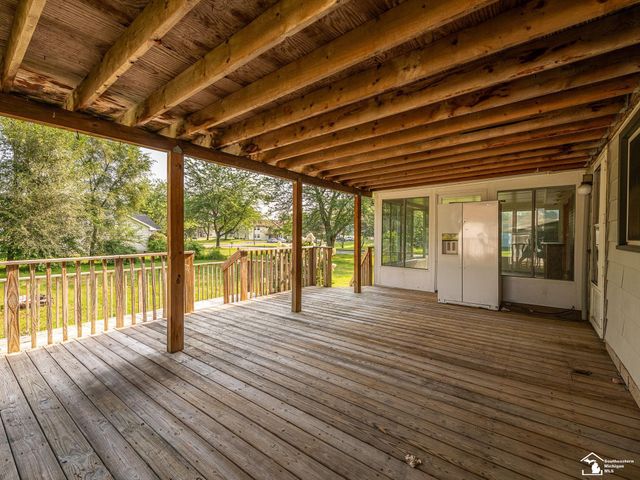 370 S Monroe Road, Blissfield, MI 49228