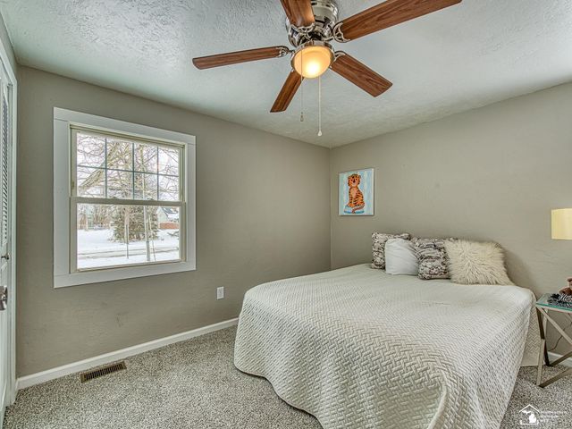 370 S Monroe Road, Blissfield, MI 49228