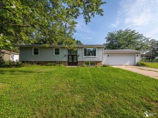 370 S Monroe Road, Blissfield, MI 49228