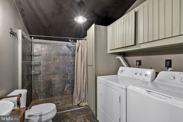1037 S CHURCH ST, Mount Laurel, NJ 08054