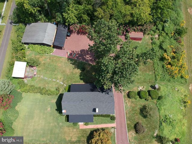 1037 S CHURCH ST, Mount Laurel, NJ 08054