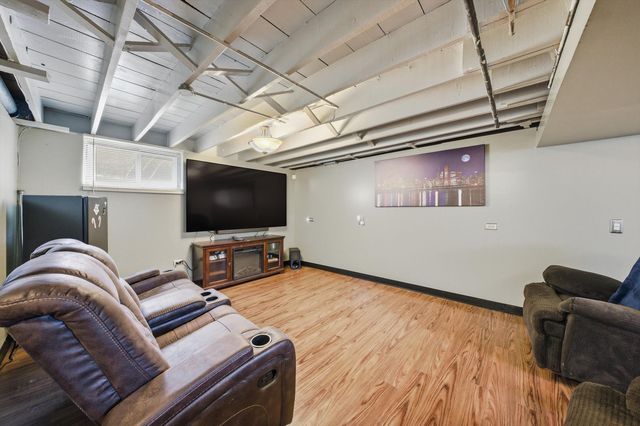 17218 HILLSIDE Avenue, Hazel Crest, IL 60429