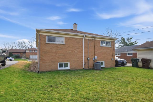 17218 HILLSIDE Avenue, Hazel Crest, IL 60429