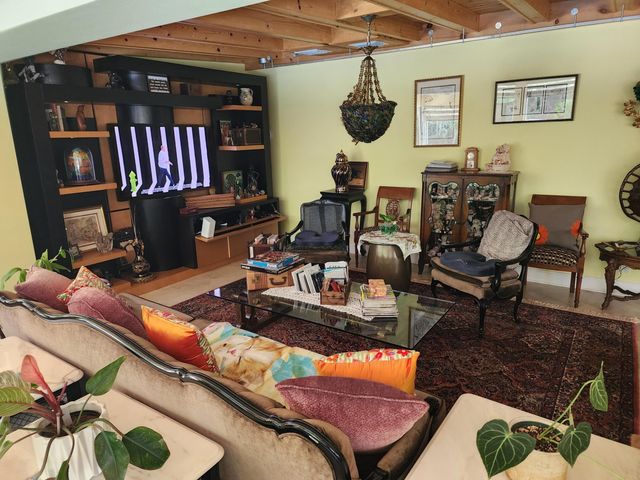 716 Middle River Drive, Fort Lauderdale, FL 33304
