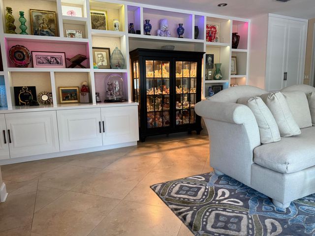 716 Middle River Drive, Fort Lauderdale, FL 33304