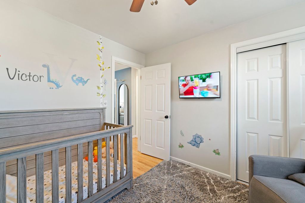 Image 12 of property listing at 3539 Sunset Lane, Franklin Park, IL 60131