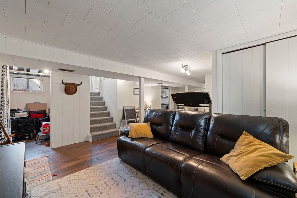 Image 17 of property listing at 3539 Sunset Lane, Franklin Park, IL 60131
