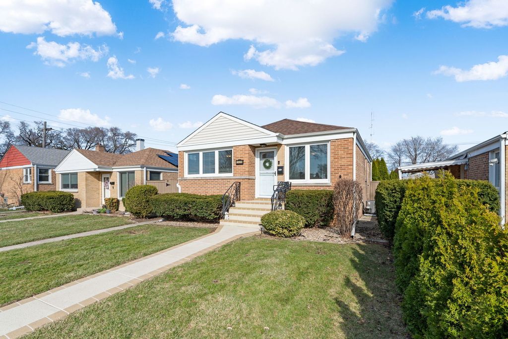 Image 25 of property listing at 3539 Sunset Lane, Franklin Park, IL 60131