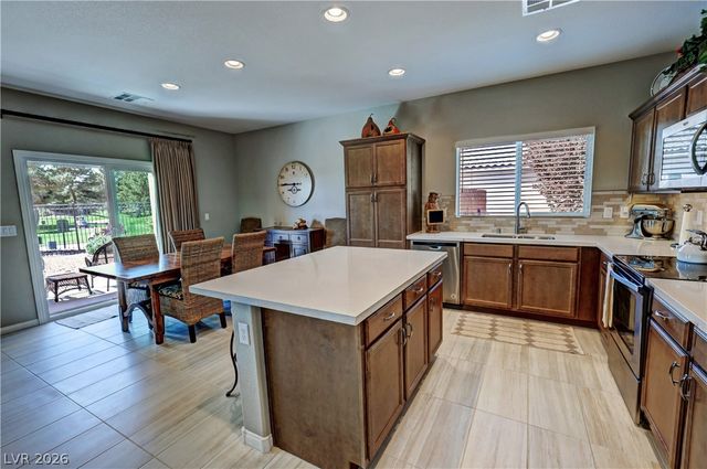 5245 East La Campana Drive, Pahrump, NV 89061