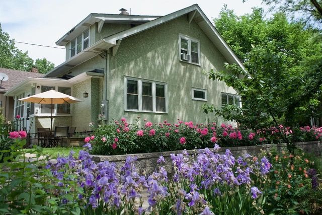 1003 Avon Street N, Saint Paul, MN 55103