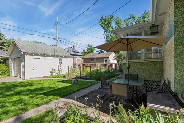1003 Avon Street N, Saint Paul, MN 55103