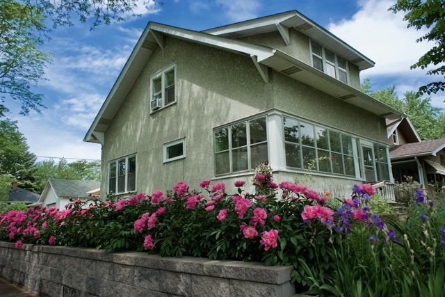 1003 Avon Street N, Saint Paul, MN 55103