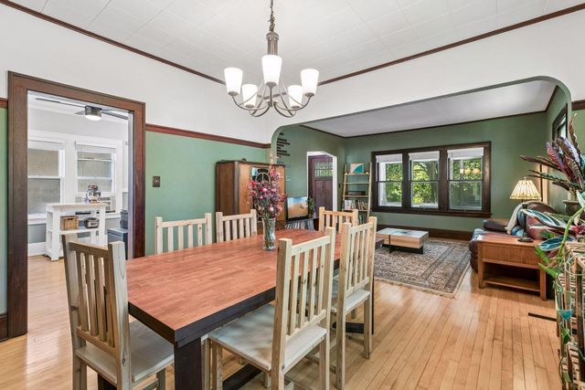 1003 Avon Street N, Saint Paul, MN 55103