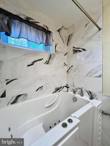 5943 GREENWAY AVE, Philadelphia, PA 19143