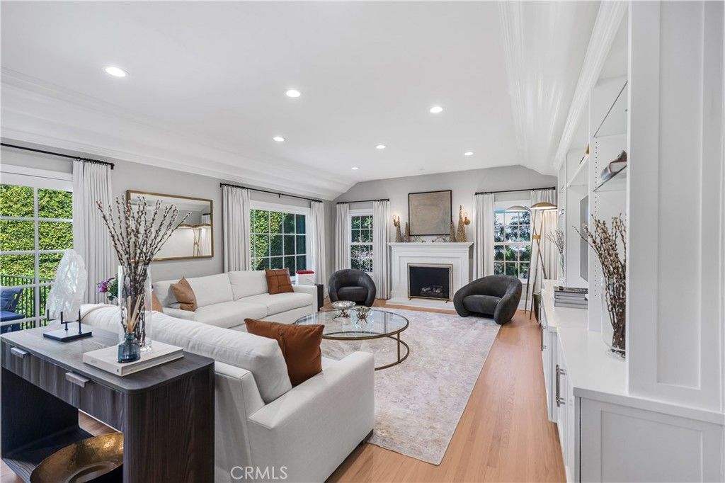 10455 Lindbrook Drive, Los Angeles, CA 90024 — exterior