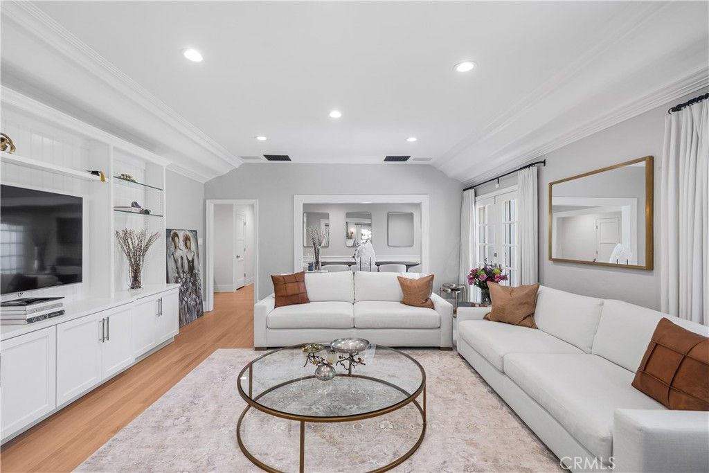 10455 Lindbrook Drive, Los Angeles, CA 90024 — photo 3