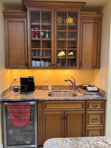 7258 Beverly Drive, South Haven, MI 49090