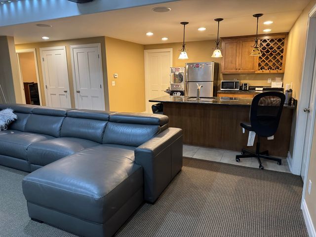 7258 Beverly Drive, South Haven, MI 49090