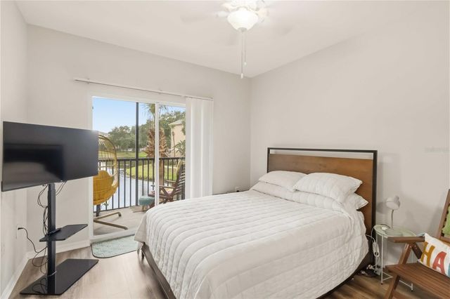 10201 COURTNEY PALMS BOULEVARD 204, Tampa, FL 33619