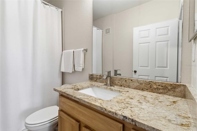 10201 COURTNEY PALMS BOULEVARD 204, Tampa, FL 33619