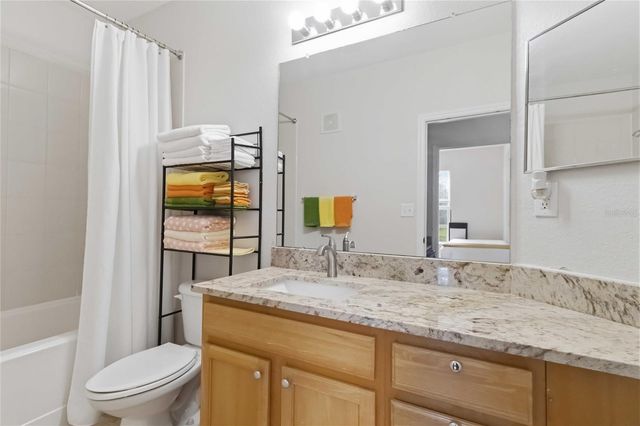 10201 COURTNEY PALMS BOULEVARD 204, Tampa, FL 33619