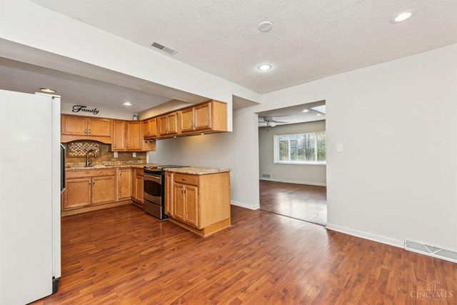 1408 Dale Rd, Pierce Twp, OH 45102