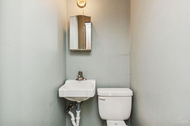 1408 Dale Rd, Pierce Twp, OH 45102