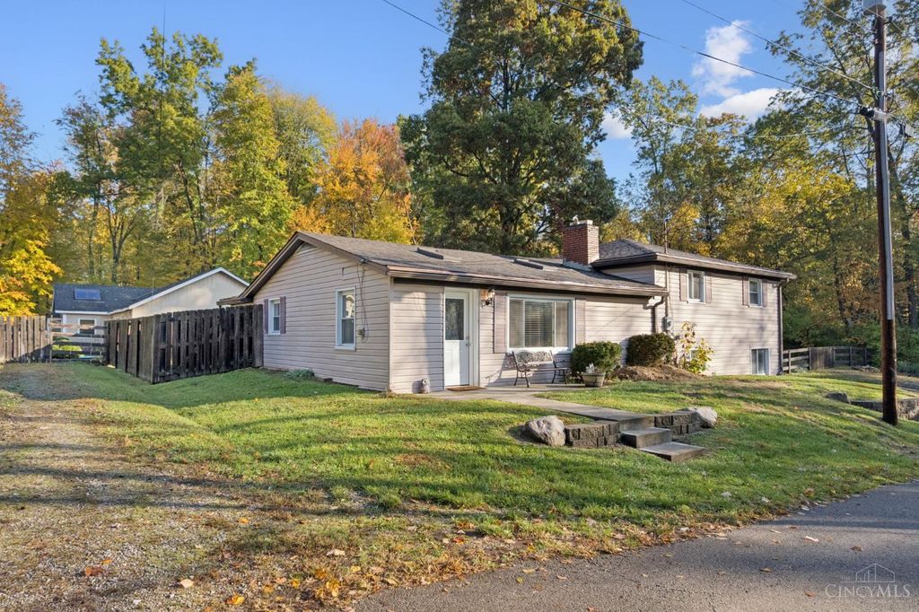 1408 Dale Rd, Pierce Twp, OH 45102