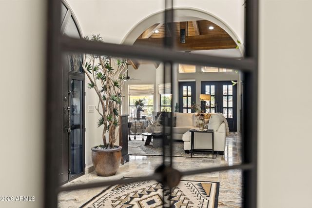 10757 E YEARLING Drive, Scottsdale, AZ 85255