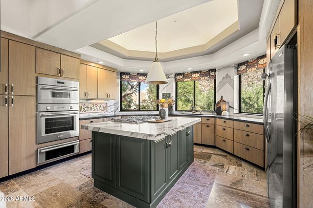 10757 E YEARLING Drive, Scottsdale, AZ 85255