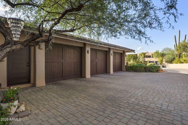 10757 E YEARLING Drive, Scottsdale, AZ 85255