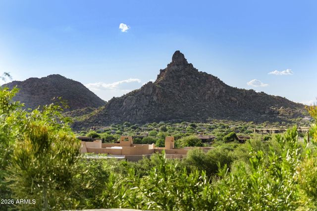 10757 E YEARLING Drive, Scottsdale, AZ 85255