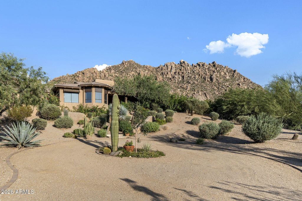 10757 E YEARLING Drive, Scottsdale, AZ 85255 — photo 2