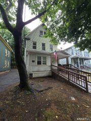 141 County Street, New Haven, CT 06511